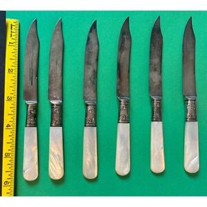Vintage Mother of Pearl Handle Butter Knives Set‎ of 6 Silver Plate Detail